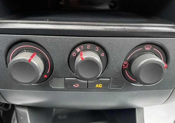 Seat Ibiza cena 11500 przebieg: 193000, rok produkcji 2006 z Rzeszów małe 191